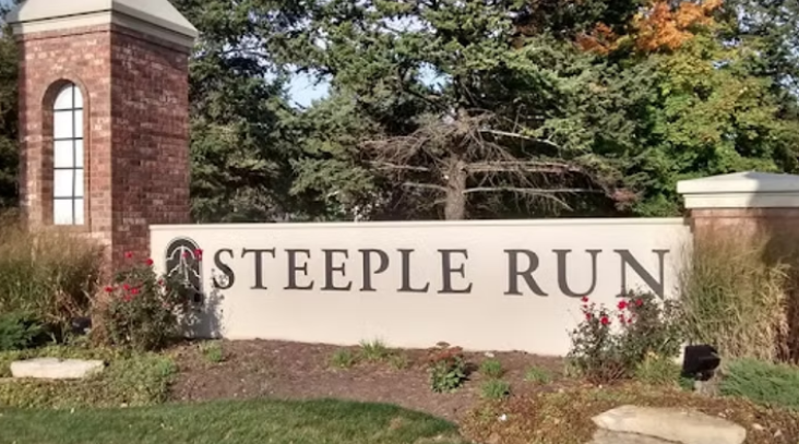 Steeple Run, Naperville sign
