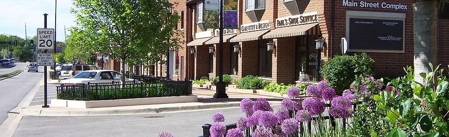Downtown Lisle, Illinois, with shops and landscaped sidewalks